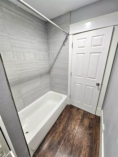 Bath - 509 Madison, Three Rivers, MI 49093 photo 2 of 4