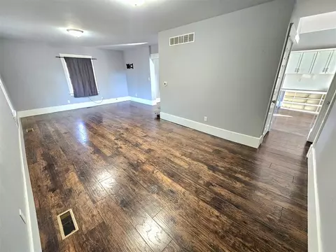 Living - 509 Madison, Three Rivers, MI 49093 photo 5 of 5