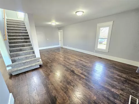 Living - 509 Madison, Three Rivers, MI 49093 photo 4 of 5