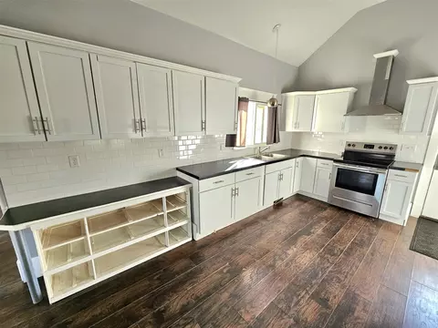 Kitchen - 509 Madison, Three Rivers, MI 49093 photo 2 of 4