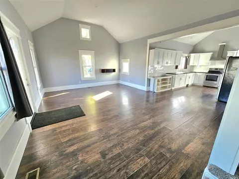 Living - 509 Madison, Three Rivers, MI 49093 photo 2 of 5