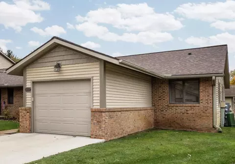 824 Moore #19, Chelsea, MI 48118