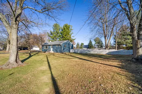 155 S Harvey, Jackson, MI 49201 photo 2