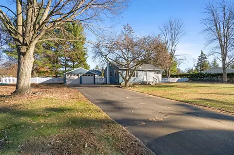 155 S Harvey, Jackson, MI 49201 photo 36