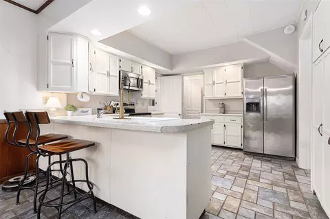 551 W W Brg, Plainwell, MI 49080 photo 9