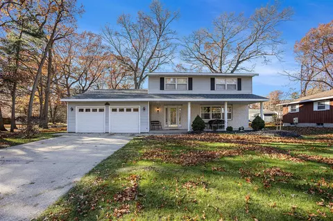 1015 Lancelot, Muskegon, MI 49445