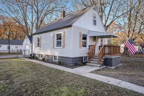 2983 Worden, Norton Shores, MI 49444