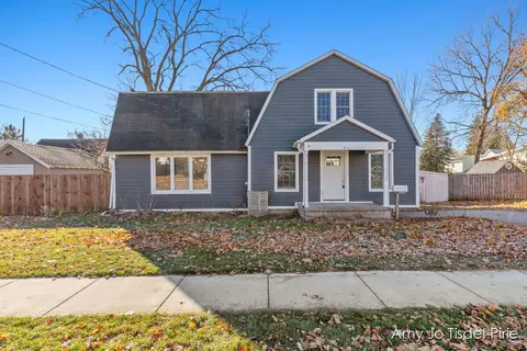 811 Branch, Ionia, MI 48846