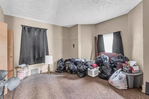 Bedroom - 106 N Dwight, Jackson, MI 49202 photo 7 of 8