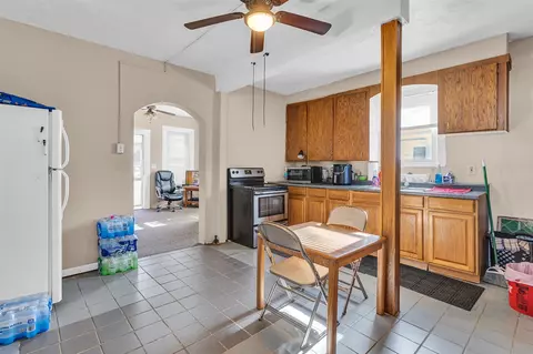 Kitchen - 106 N Dwight, Jackson, MI 49202 photo 1 of 1