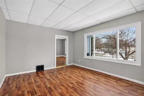Living - 106 N Dwight, Jackson, MI 49202 photo 6 of 6