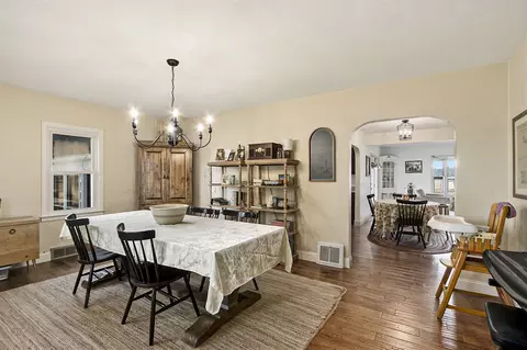 Dining - 1630 East, Kalamazoo, MI 49004 photo 1 of 2