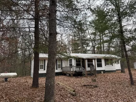 6644 W 9 Mile, Irons, MI 49644