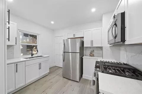 Kitchen - 208 Bates, Jackson, MI 49202 photo 1 of 1