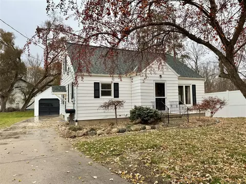 243 Grove, Coopersville, MI 49404