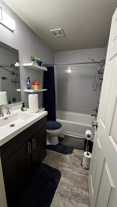 33180 Forest Park Dr, Wayne, MI 48184 photo 7