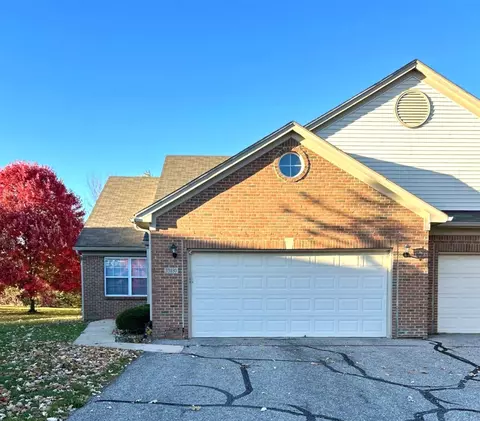 33180 Forest Park Dr, Wayne, MI 48184