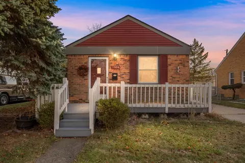 1804 Harwood, Royal Oak, MI 48067