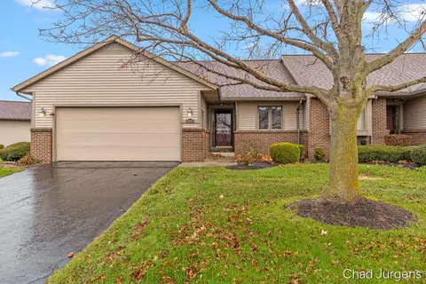 2000 Lakeview, Zeeland, MI 49464