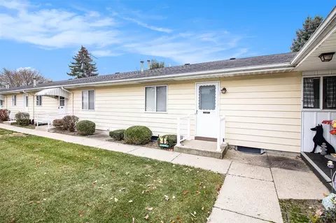 5953 Leisure S, Kentwood, MI 49548