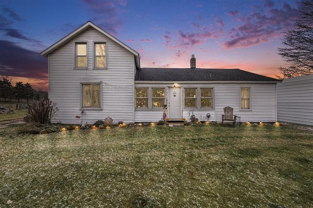4409 W 1 Mile, White Cloud, MI 49349 | MLS# 70505683 | 34 Photos - Movoto