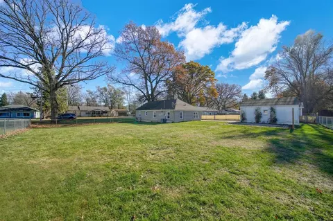 884 Bryant, Jackson, MI 49202 photo 31