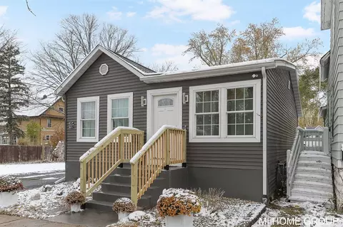 1212 Princeton, Kalamazoo, MI 49007