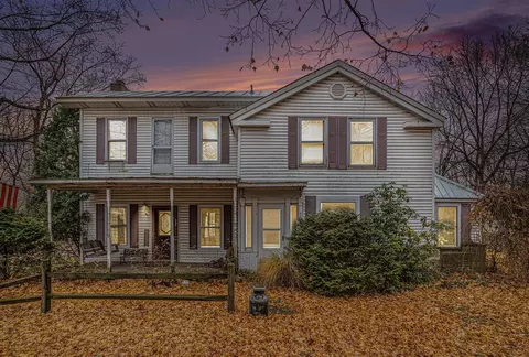 10100 S Norris, Delton, MI 49046