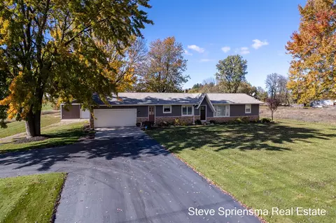 7821 88th, Zeeland, MI 49464