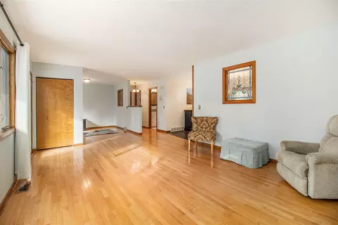 Living - 1422 Yoder, Manistee, MI 49660 photo 3 of 3