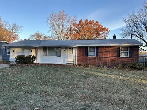 401 1st, Holland, MI 49424