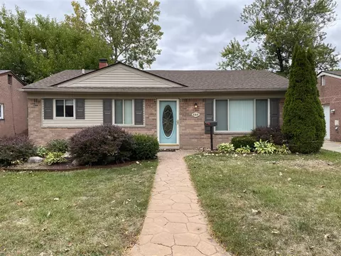 8315 Flamingo, Westland, MI 48185