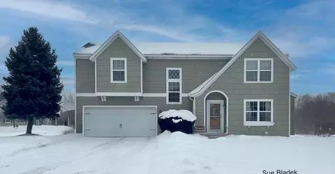 8641 Suntree, Zeeland, MI 49464
