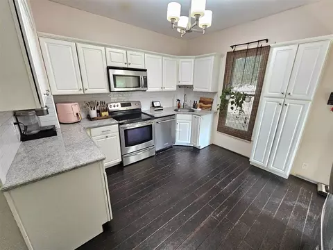 544 E Chicago, Bronson, MI 49028 photo 6