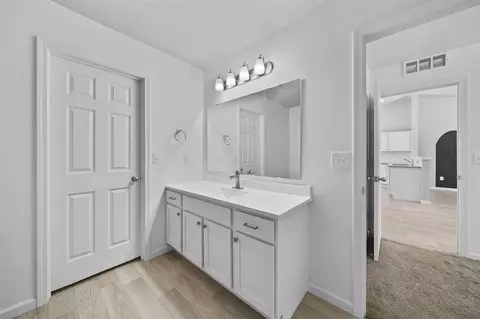 Entry Way - 130 Lighthouse, Brooklyn, MI 49230 photo 2 of 3