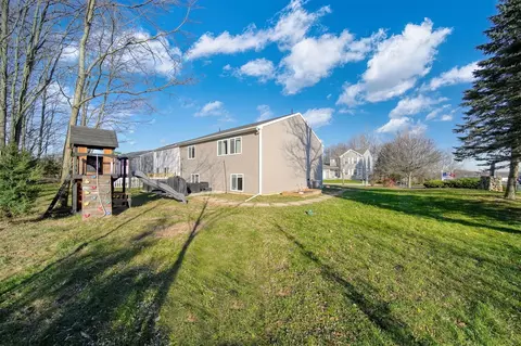 Exterior - 130 Lighthouse, Brooklyn, MI 49230 photo 11 of 12