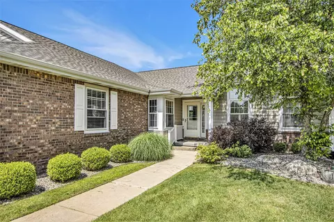 1184 S S Vlg, Kalamazoo, MI 49009