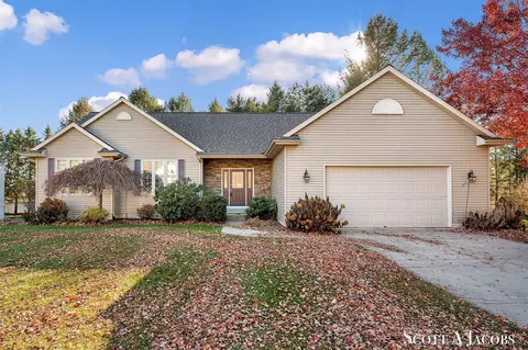 3820 Windwood, Rockford, MI 49341