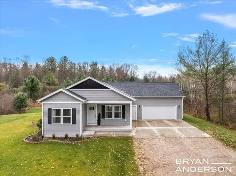 2555 W W Riv, Muskegon, MI 49445