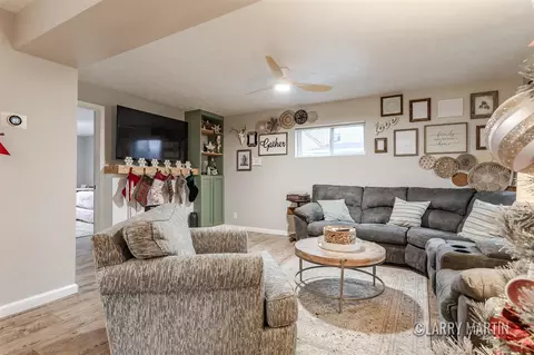 Living - 331 E Morrell, Otsego, MI 49078 photo 3 of 3