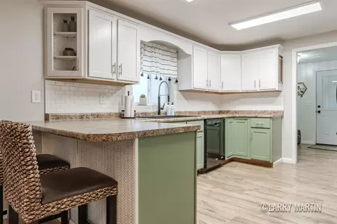 Kitchen - 331 E Morrell, Otsego, MI 49078 photo 1 of 4