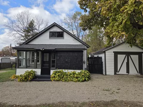 233 Leenhouts, Kalamazoo, MI 49048