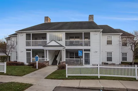 2768 S Knightsbridge, Ann Arbor, MI 48105