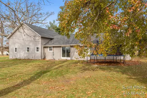 Exterior - 742 Miller, Plainwell, MI 49080 photo 6 of 8