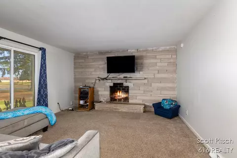 Living - 742 Miller, Plainwell, MI 49080 photo 2 of 4