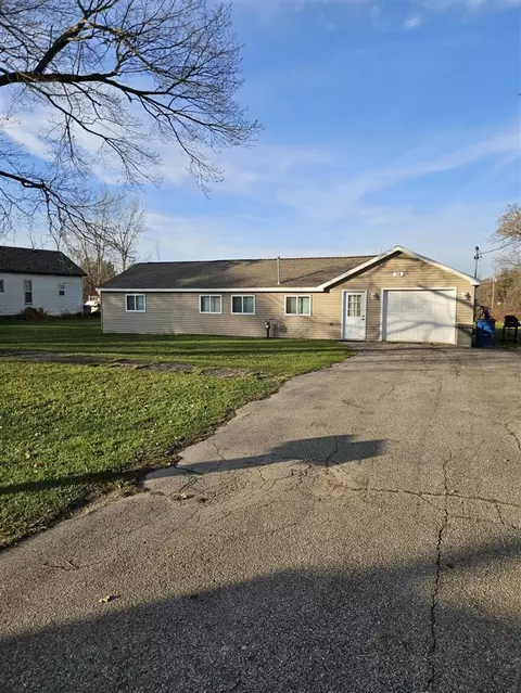 74 W Grand, Pierson, MI 49339