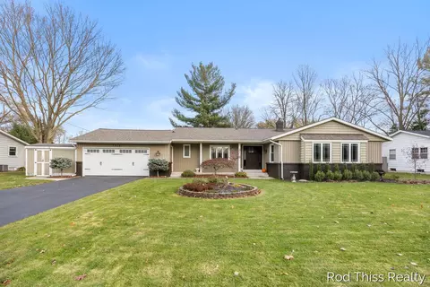 7918 22nd, Jenison, MI 49428