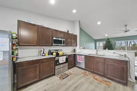 Entry Way - 159 St Clair, Brooklyn, MI 49230 photo 2 of 3