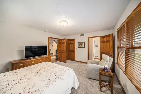 Bedroom - 5501 Donavon, Jackson, MI 49201 photo 4 of 6
