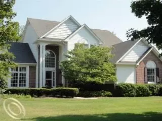 7304 Ilanaway, West Bloomfield, MI 48324